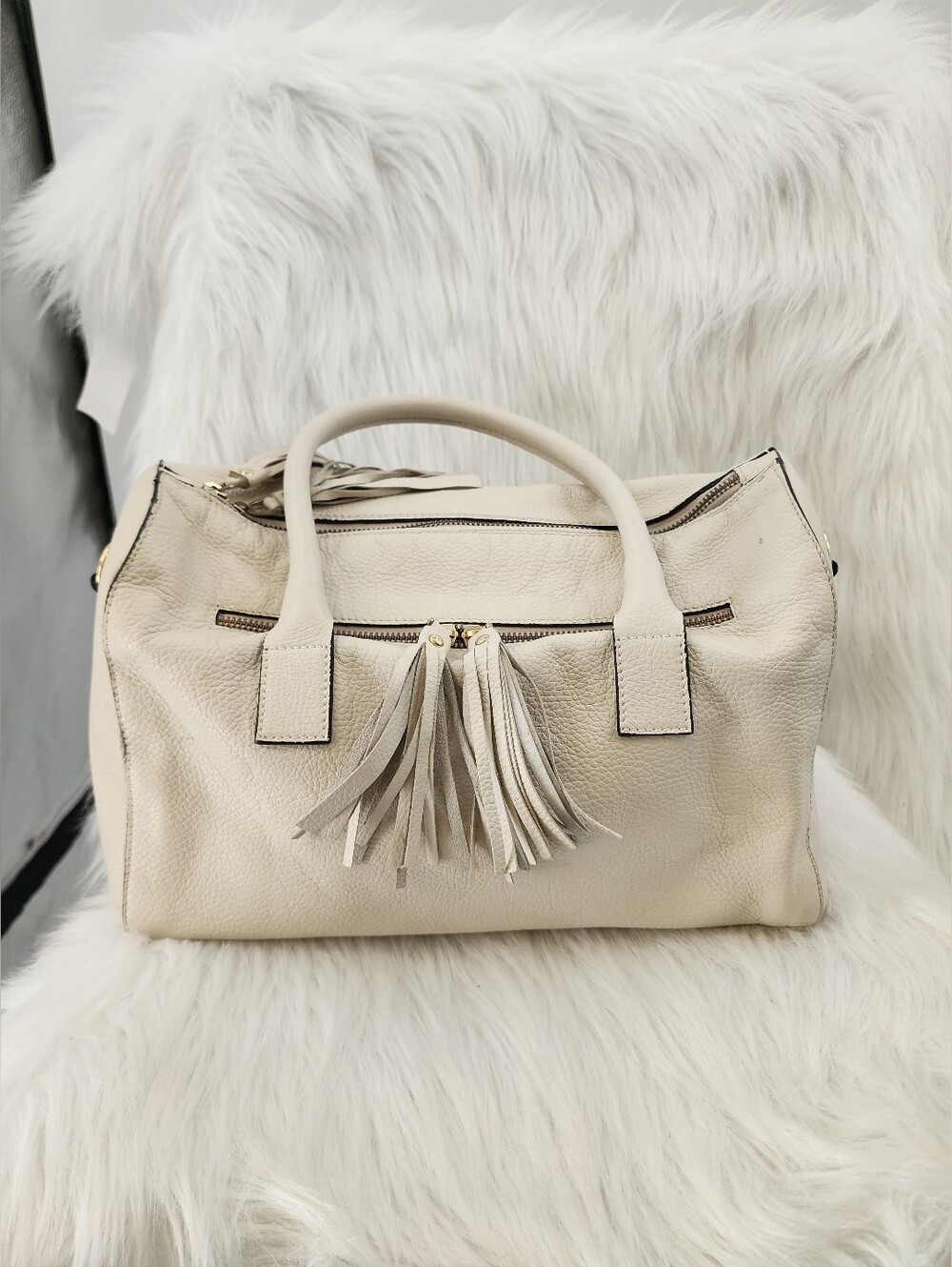 VITTORIA NAPOLI Italy, Cream Leather Satchel Handbag w/ Tassels 13"x9"x6.5"